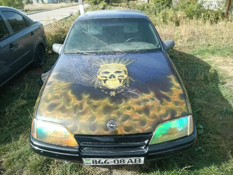 Опель омега А 2.0 бензин