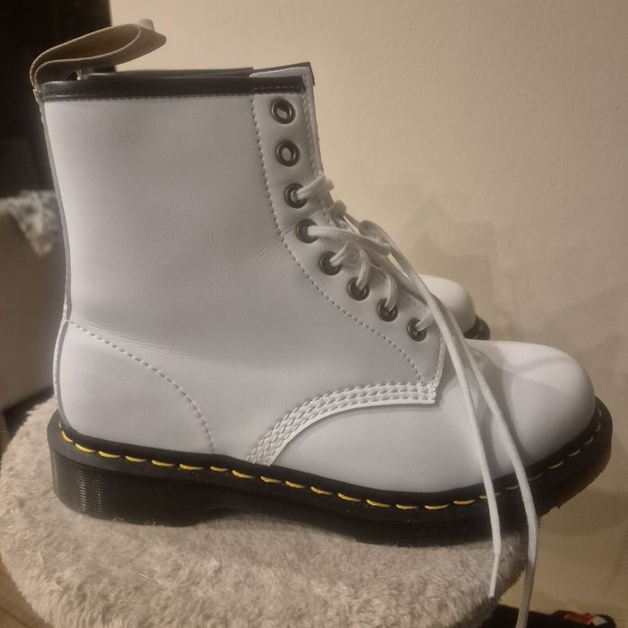 Martensy białe rozmiar 40 Nowe