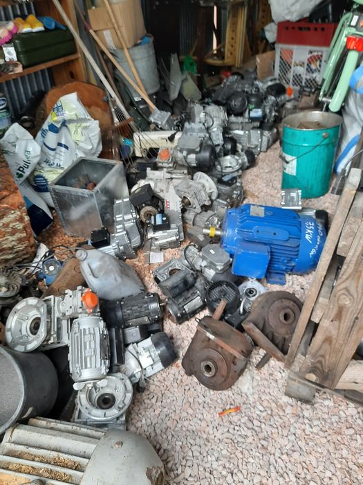 Sprzątanie Skup złomu , scinki budowlane instalacje kabli kable