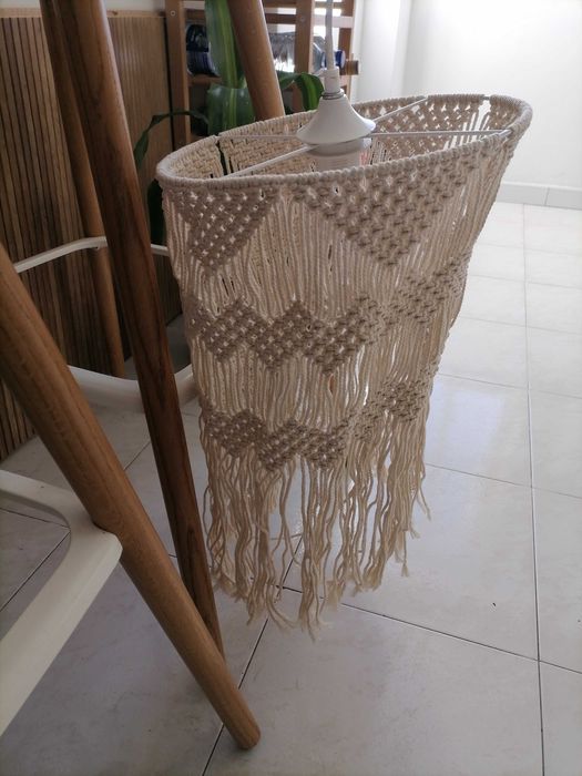 Baixa de preço. Candeeiros de tecto como novos.