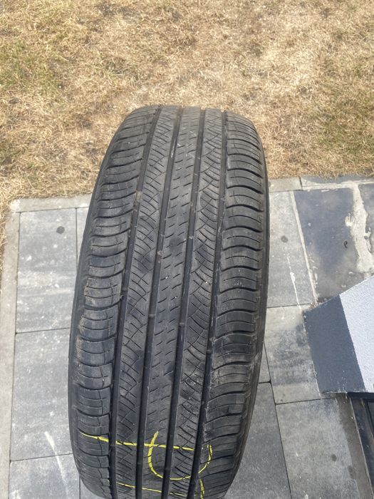 Opony michelin 235/60 18 wielosezonowe