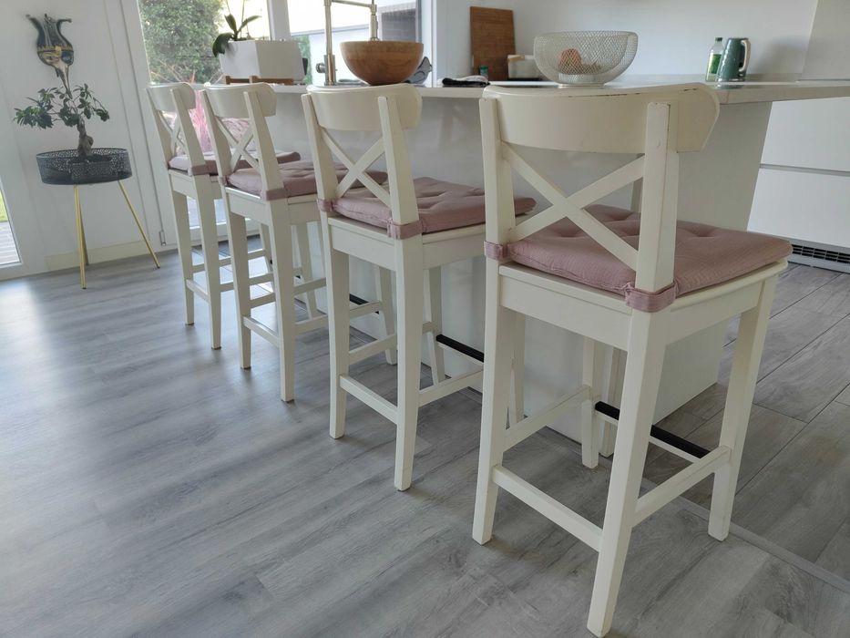 Bancos Altos de Cozinha IKEA ROSENTORP - Vendo Conjunto