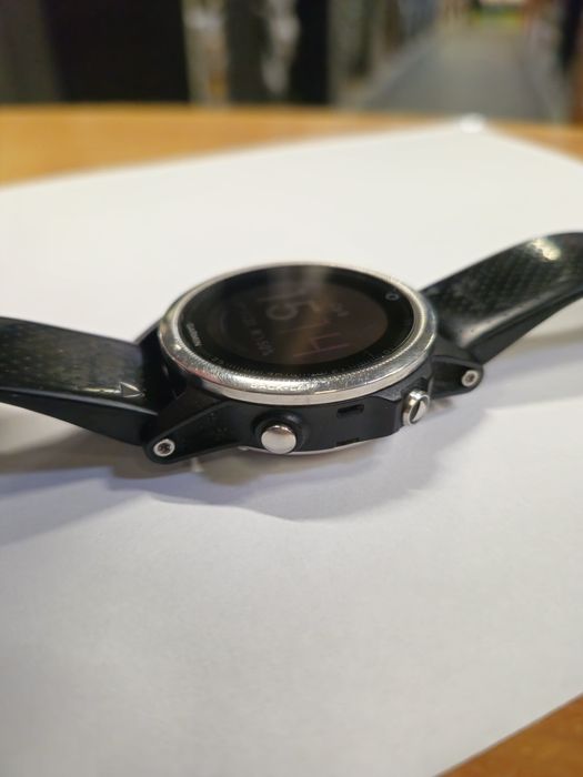 Garmin  Fenix 5s