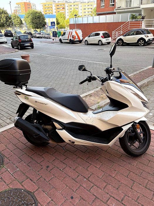 Honda PCX 125 — 2021 — 14.500km