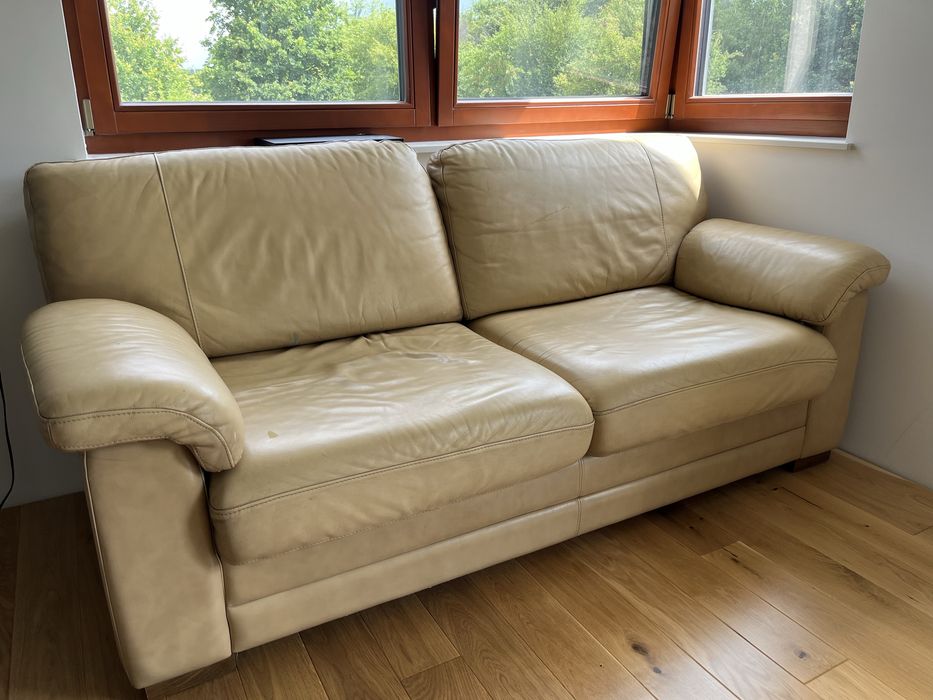Skórzana rozkładana sofa / kanapa