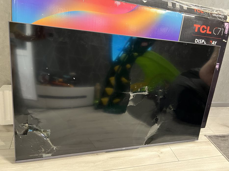 Телевізор TCL 50” дюймів C71 UHD 4K. РОЗБИТИЙ ЕКРАН!