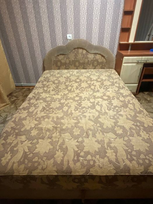 Продам двоспальне ліжко