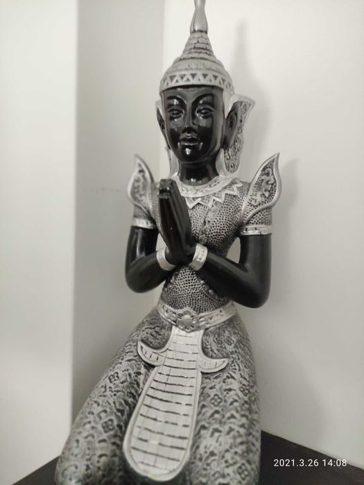 Estátua Buda meditação