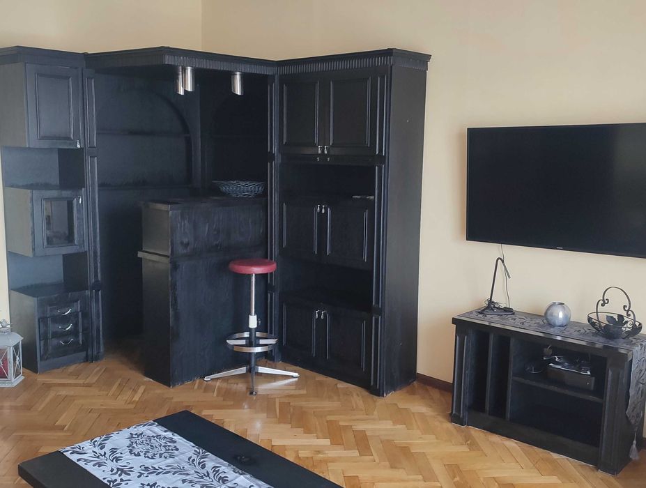 Meble pokojowe PRL czarne