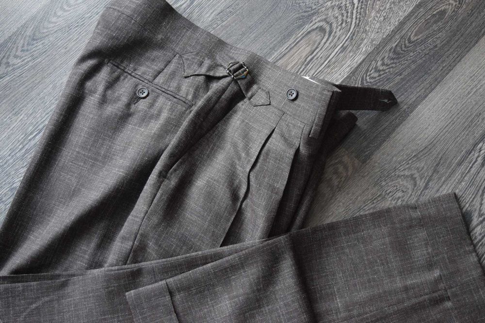 Brązowe spodnie Suitsupply MTO, rozmiar 50. OSTATNIA OBNIŻKA