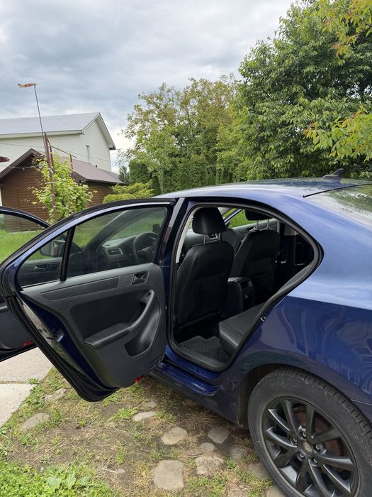 Volkswagen Jetta 2011