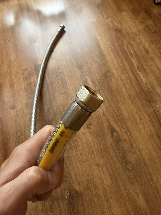 Przewód do gazu nowy