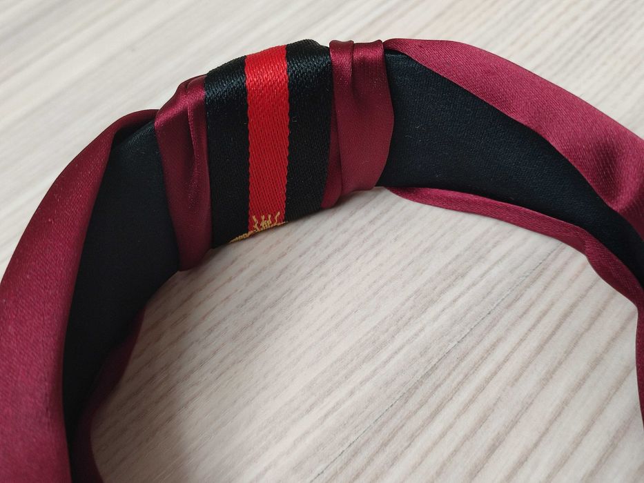 Жіночий обруч для волосся в стилі Gucci