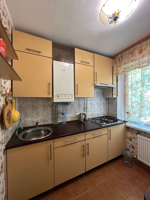 Чотирикімнатна квартира район Варуса та АТБ