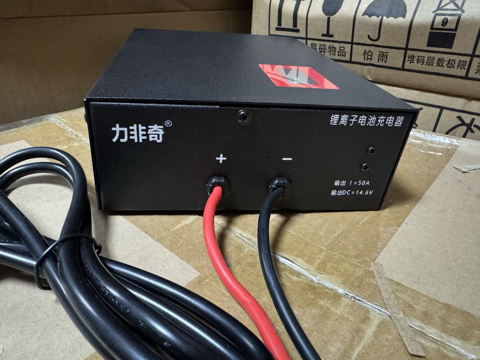 Зарядний пристрій для акумулятора 14,6V та 29,2V струм від 10 до 50А