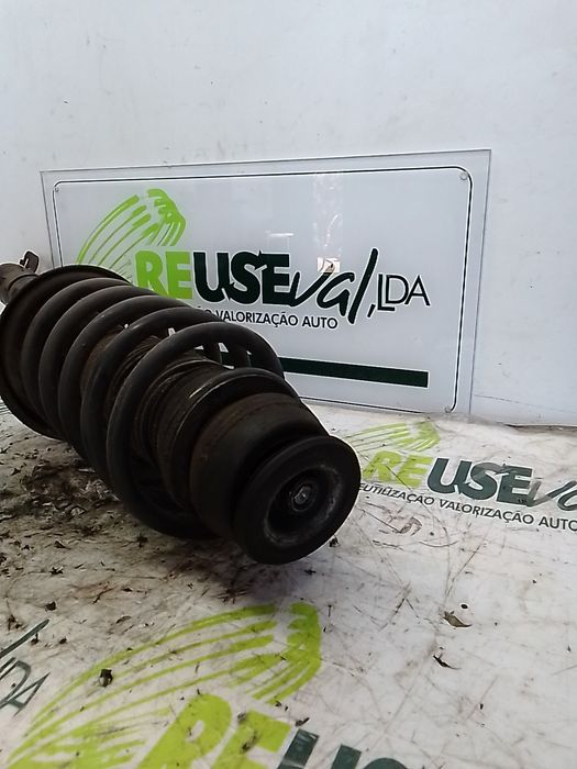 Suspensão frente direita VOLKSWAGEN Golf IV (1J1)