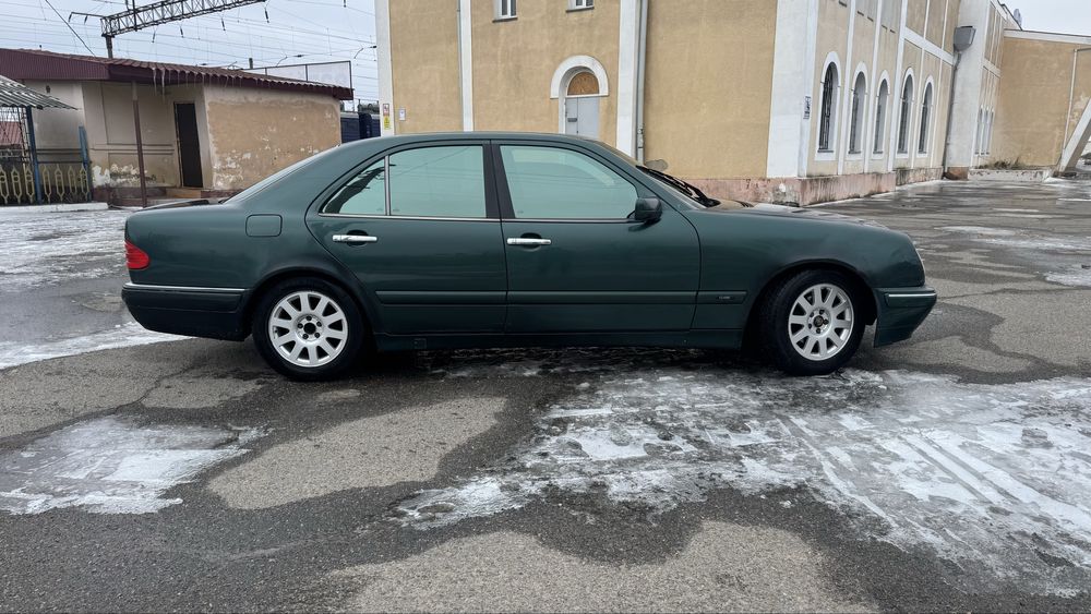 Mercedes-Benz E W210 2.2 газ/бенз