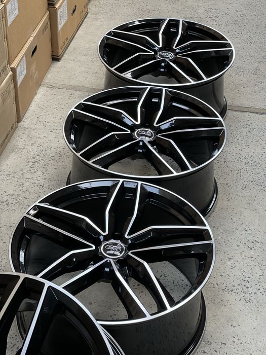 Диски AUDI R20/5/130 АУДі Q7 . Volkswagen Touareg . В наявності .