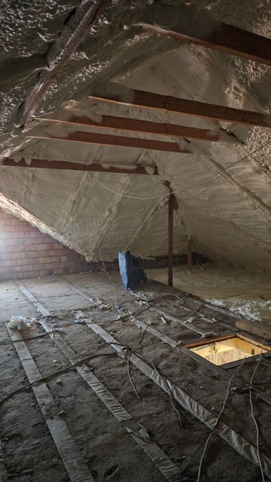 Утеплення Пінополіуретаном(ППУ),Піною, дахів ,каркасні буд, ангарів,