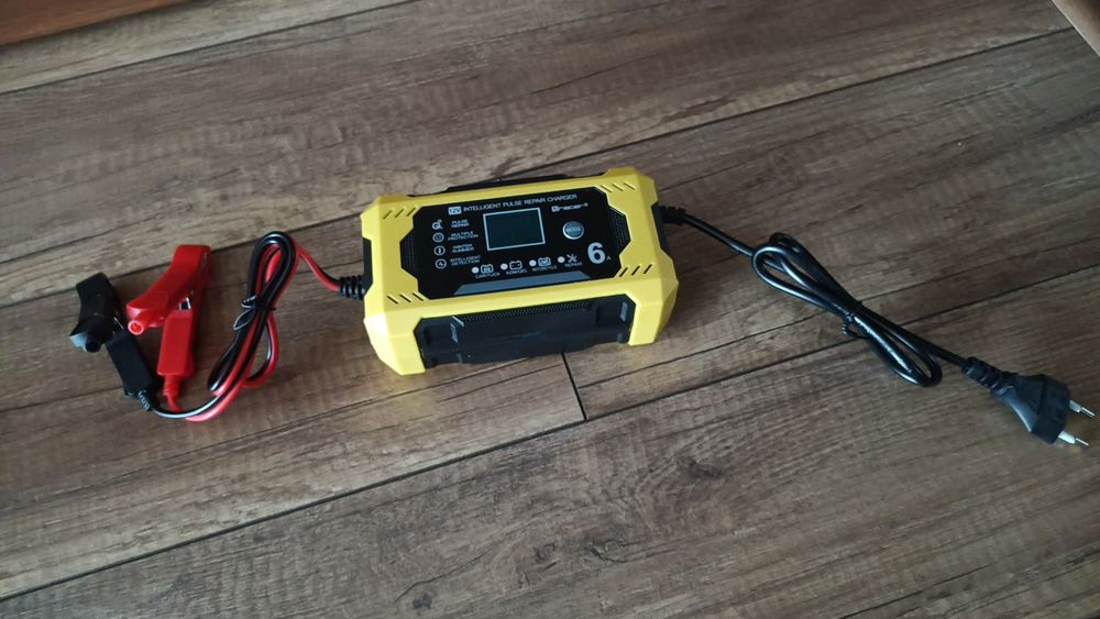 Prostownik 12v 6A ładowarka akumulatora