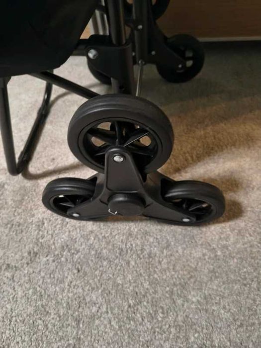 Wózek na zakupy i plecak w jednym z izolowaną torba