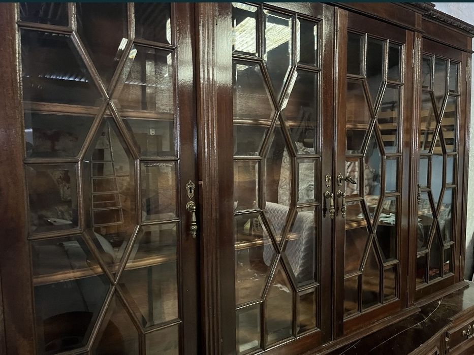 Movel de sala em muito bom estado de conservação