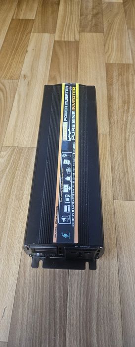 Інвертор автомобільний 12в 220в 1300w чистий синус