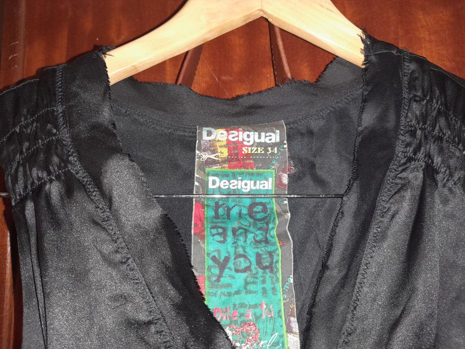 Vestidos armani jeans e desigual