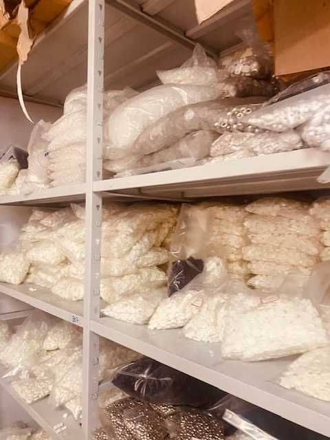 Insolvência 100,000 stoppers e Reguladores de cordões e ponteiras