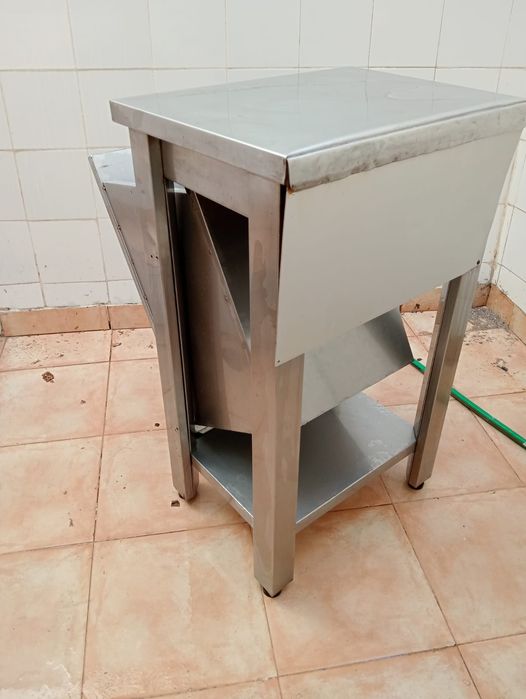 Mesa de apoio para cozinha