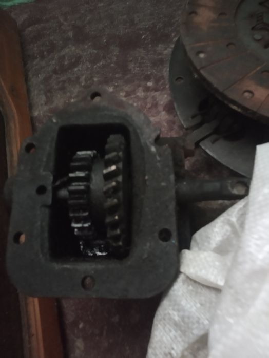 Шестерні до коробки ГАЗ-52