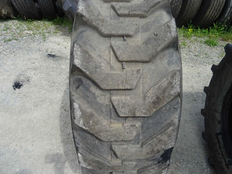 Opona 16.9-24 SOLIDEAL R-4 BACK HOE 12PR  (920 netto)