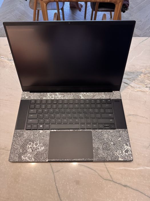 Razer Blade 15 Advanced RTX 3080 / i7 / 32GB RAM / 1TB SSD + akcesoria
