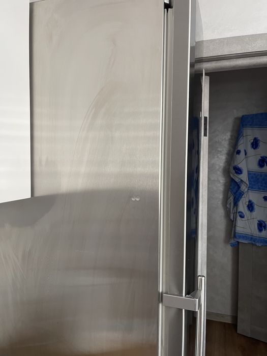 Холодильник liebherr