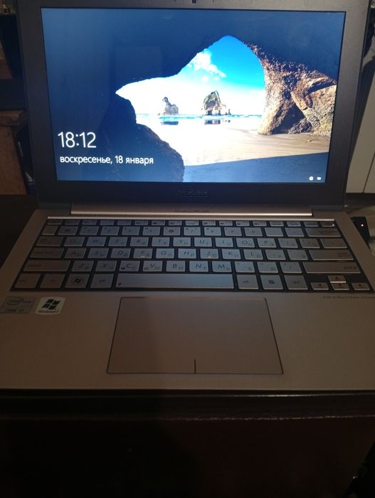 ультрабук Asus ZenBook UX31E.