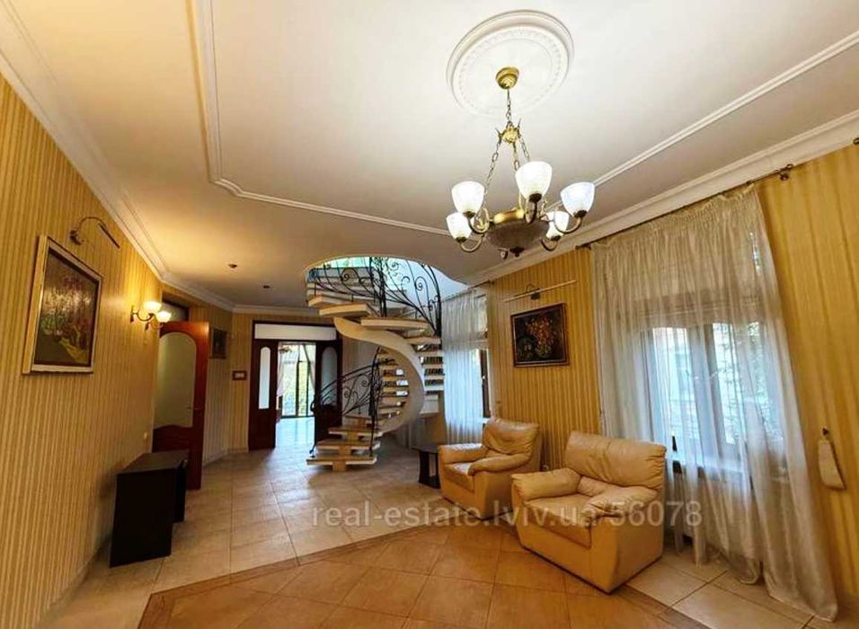 Продаж унікальної дворівневої квартири, 325 м2, вул. С.Бандери $299000 - View 5