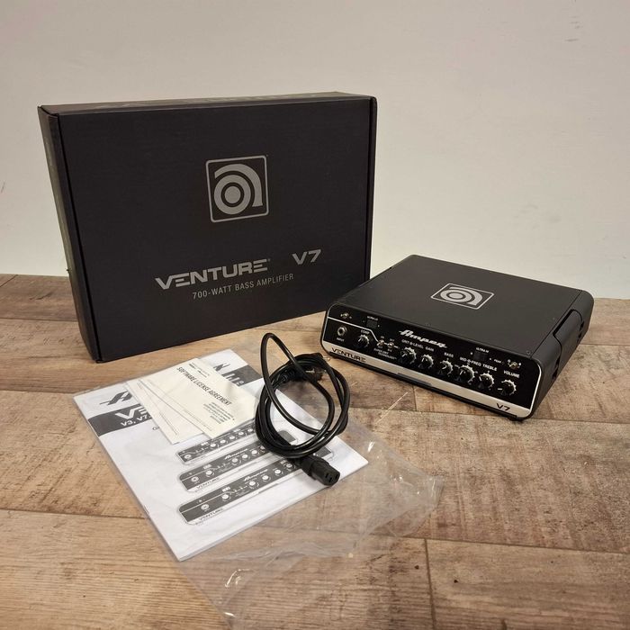 Ampeg Venture V7 wzmacniacz basowy 700W