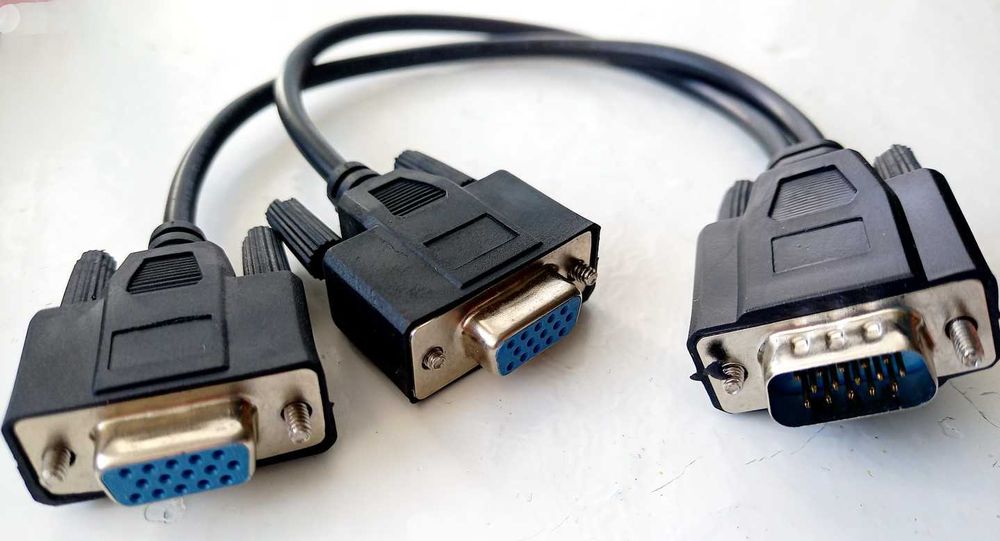 VGA розгалужувач  разветвлитель VGA сплітер раздвоитель сплиттер