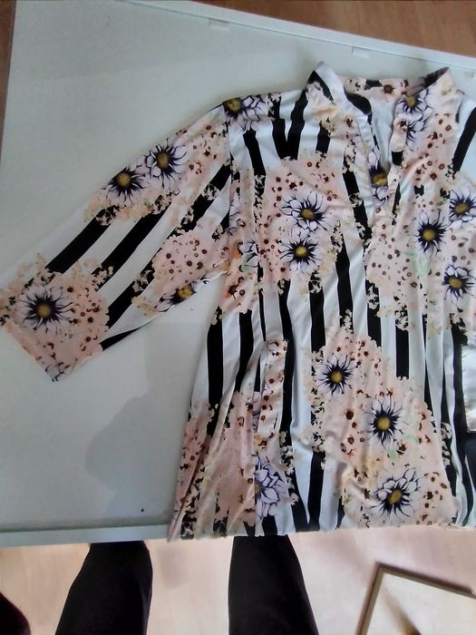 Elegancka przewiewna sukienka bardzo duży rozmiar 140/150cm