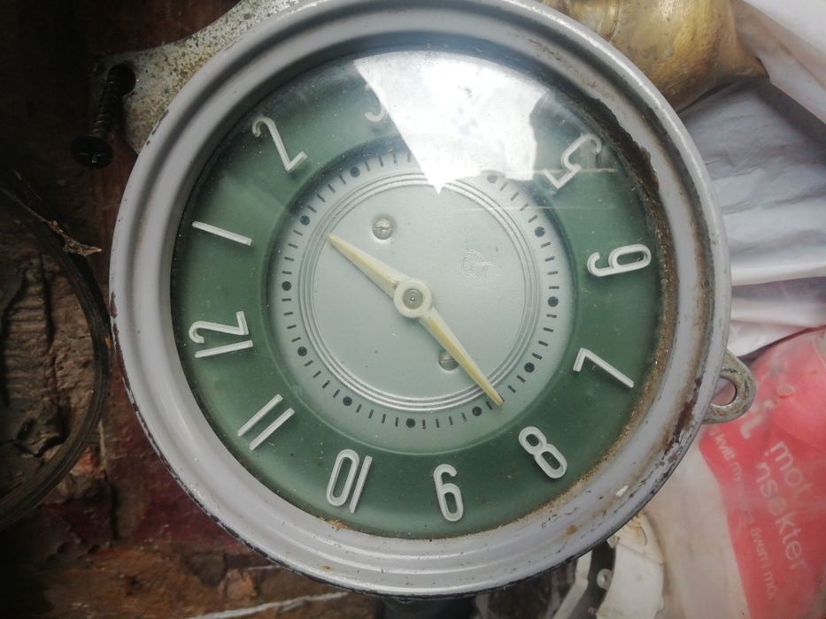 Zegar motrower komar   retro