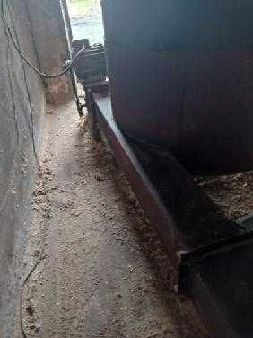 Suszarnia z podajnikiem trocin i piecem