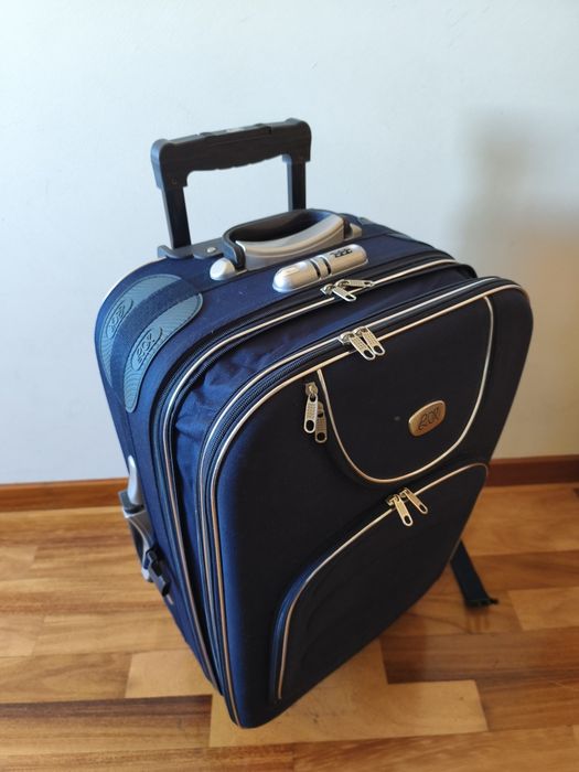 Mala viagem altura 0.67 X 0.42 X 0.27