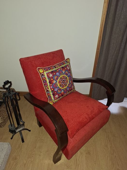 Cadeirões antigos restaurados