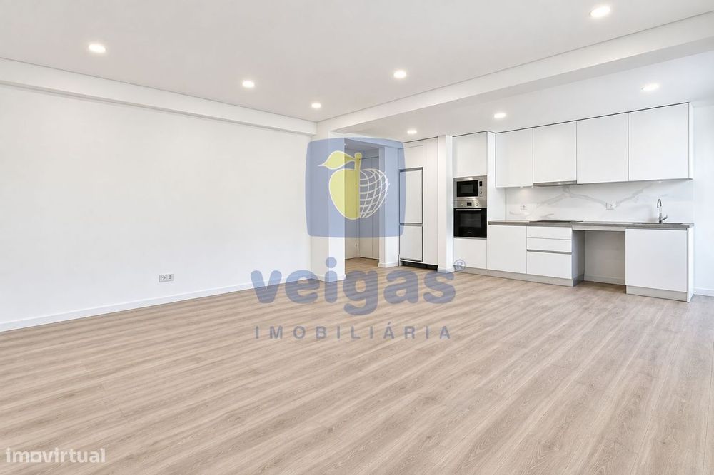 T2 totalmente renovado em Alhandra — conforto, modernidade e tranquili