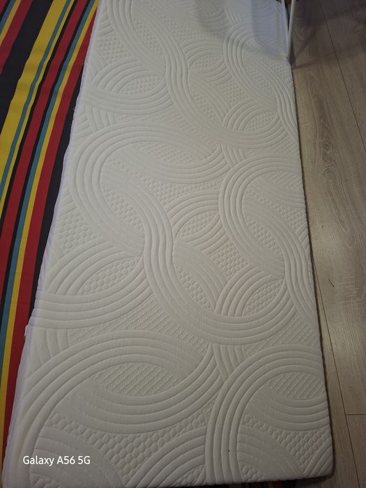 SobreColchão Semi Novo