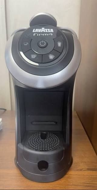 Кавомашина LAVAZZA