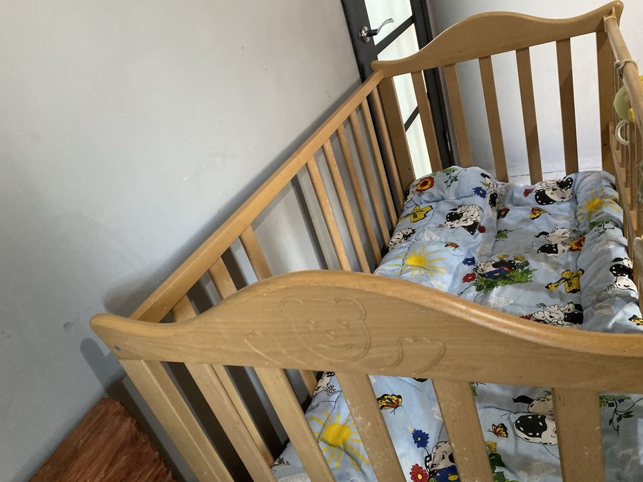 Ліжечко дитяче