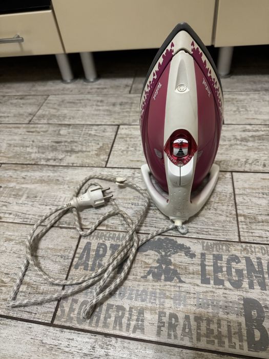 Продам праску tefal