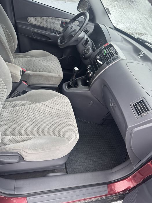 Туксон 2 літра дизель повністю на ходу.