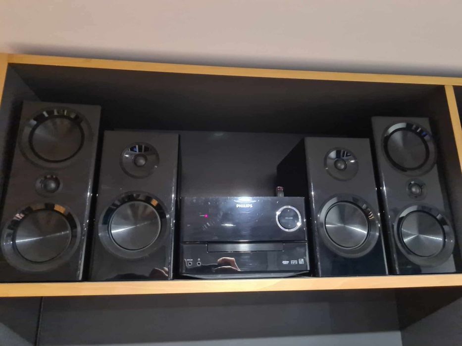 Wieża Philips + 4 kolumny wOOx + pilot + kable